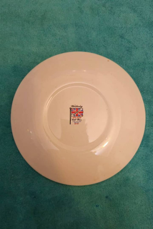 نمای پشت دیوارکوب