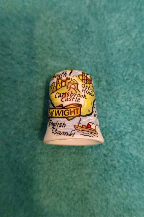 انگشتانه قدیمی کلکسیونی چینی انگلیسی آکبند با طرح IsIe of wight