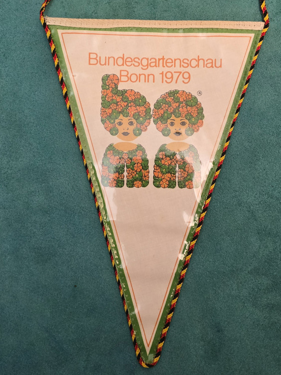 آویز پرچم اصلی سه گوش تزئینی آنتیک و کلکسیونی