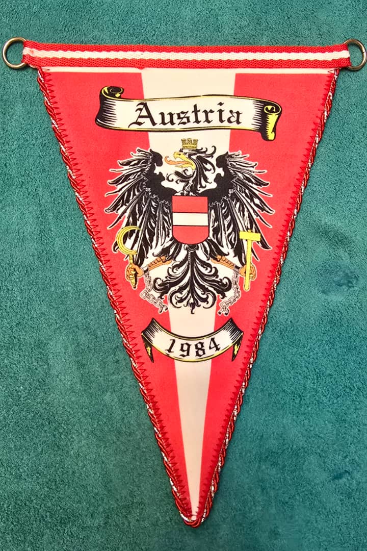 پرچم اتریش رو
