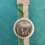 مدال کلکسیونی آلمانی weinstaot oestrich winkel سال 1975