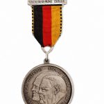 مدال کلکسیونی قدیمی اوریجینال آلمانی دو تصویر sepp herberger و Ludwig erhard